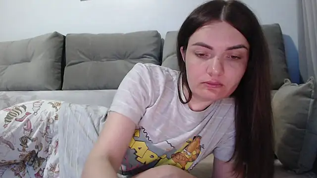 Snapshot of _JustmeHere_ chatting on April 3, 6:17 pm JustmeHere online show from April 3, 6:17 pm