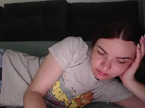 Snapshot of _JustmeHere_ chatting on April 11, 9:08 pm JustmeHere online show from April 11, 9:08 pm