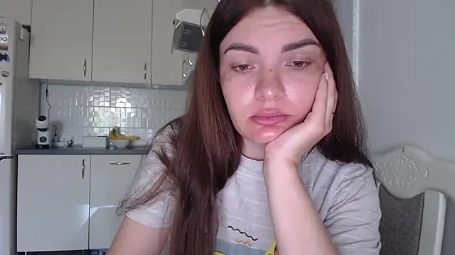 Snapshot of _JustmeHere_ chatting on June 19, 7:12 am JustmeHere online show from June 19, 7:12 am