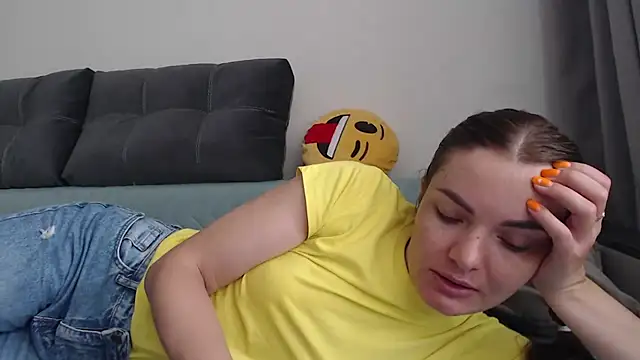 Snapshot of _JustmeHere_ chatting on July 18, 9:13 am JustmeHere online show from July 18, 9:13 am