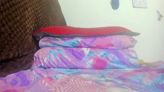 Snapshot of Brenda_Smith69 chatting on April 19, 9:17 pm Brenda Smith69 online show from April 19, 9:17 pm