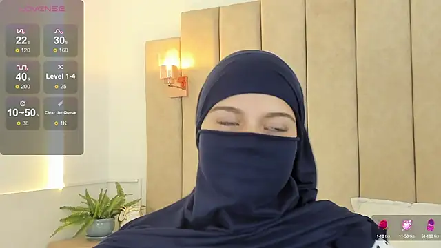 Snapshot of anna-henao chatting on December 5, 8:11 pm anna-henao online show from December 5, 8:11 pm