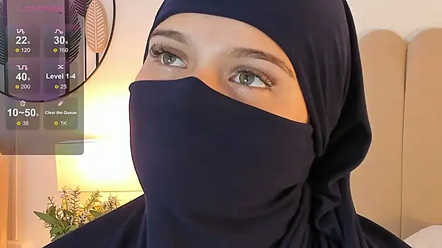 Snapshot of anna-henao chatting on December 19, 3:52 pm anna-henao online show from December 19, 3:52 pm