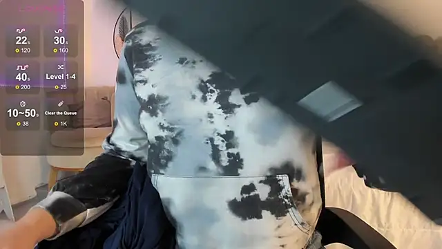 Snapshot of anna-henao chatting on December 20, 12:49 pm anna-henao online show from December 20, 12:49 pm