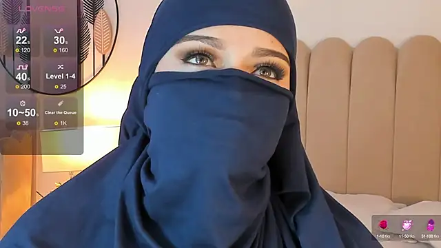 Snapshot of anna-henao chatting on February 20, 2:02 pm anna-henao online show from February 20, 2:02 pm