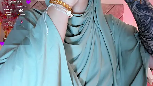 Snapshot of anna-henao chatting on November 1, 6:43 pm anna-henao online show from November 1, 6:43 pm