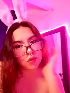 Snapshot of Celestte22 chatting on October 24, 1:24 am Celestte22 online show from October 24, 1:24 am