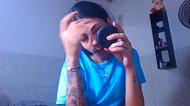 Snapshot of harry_lia_ chatting on June 30, 7:31 am harry lia online show from June 30, 7:31 am