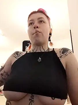 divine eve online show from March 10, 6:01 pm