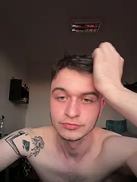 Snapshot of Kosty61_ chatting on March 12, 4:24 pm Kosty61 online show from March 12, 4:24 pm