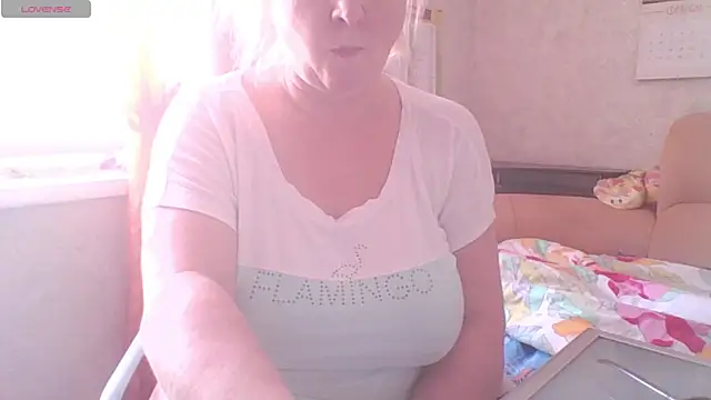 mira robinsonnn online show from February 28, 4:24 am