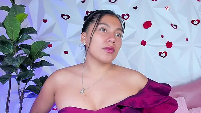 Snapshot of LinnaGardenia chatting on March 15, 7:16 pm LinnaGardenia online show from March 15, 7:16 pm