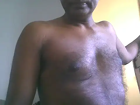 Snapshot of chocodk01 chatting on March 31, 11:32 am chocodk01 online show from March 31, 11:32 am