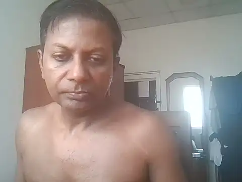 Snapshot of chocodk01 chatting on April 6, 7:20 am chocodk01 online show from April 6, 7:20 am