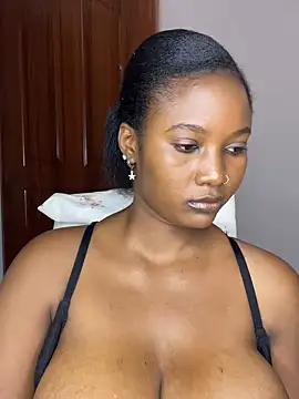 chocogirl01 online show from February 5, 8:00 am