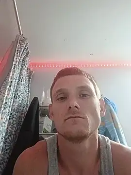 Snapshot of selfmadestud chatting on June 22, 8:00 am selfmadestud online show from June 22, 8:00 am