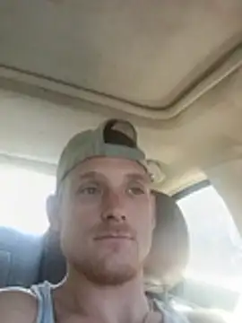 Snapshot of selfmadestud chatting on June 29, 12:49 pm selfmadestud online show from June 29, 12:49 pm