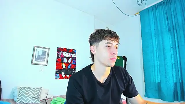 Snapshot of AlessandroDybala chatting on April 23, 11:42 am AlessandroDybala online show from April 23, 11:42 am