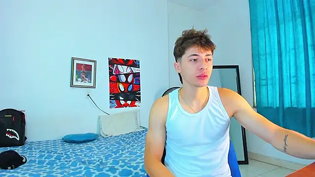 Snapshot of AlessandroDybala chatting on May 16, 1:32 pm AlessandroDybala online show from May 16, 1:32 pm