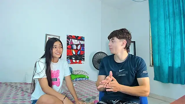 Snapshot of AlessandroDybala chatting on June 14, 12:51 pm AlessandroDybala online show from June 14, 12:51 pm