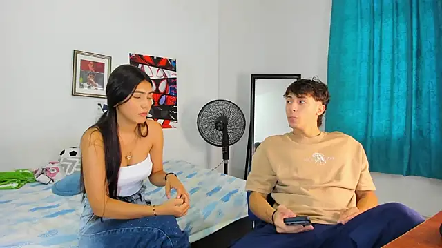 Snapshot of AlessandroDybala chatting on July 15, 12:54 pm AlessandroDybala online show from July 15, 12:54 pm