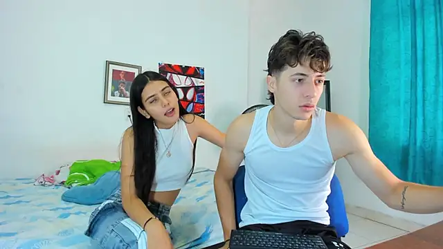 Snapshot of AlessandroDybala chatting on July 18, 1:04 pm AlessandroDybala online show from July 18, 1:04 pm