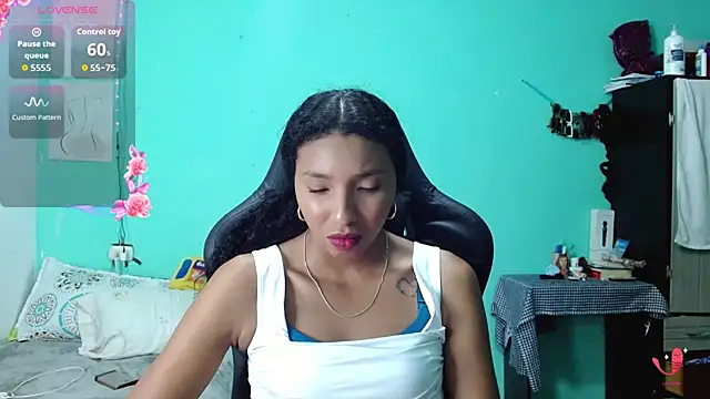 sensitive brunette online show from June 3, 2:58 am