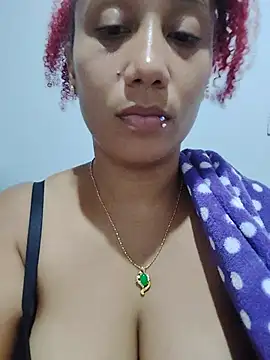 Snapshot of zandra_kiman chatting on July 14, 6:18 am zandra kiman online show from July 14, 6:18 am