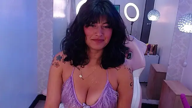 candy lux  online show from February 13, 2:31 pm