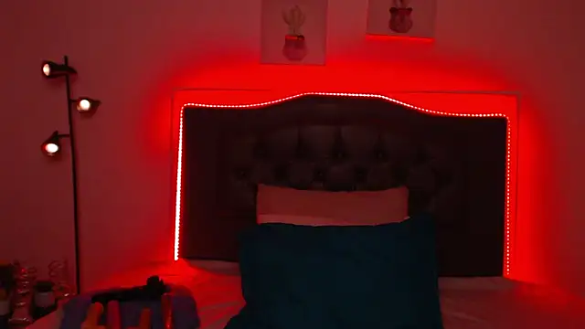 candy lux  online show from March 3, 7:42 pm