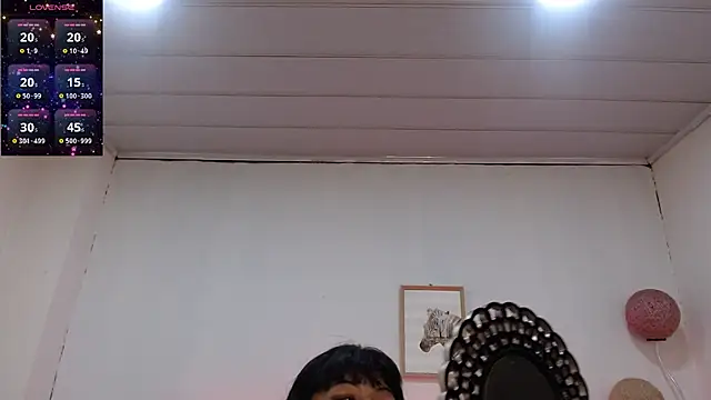 Snapshot of candy_lux_ chatting on June 27, 1:39 pm candy lux online show from June 27, 1:39 pm