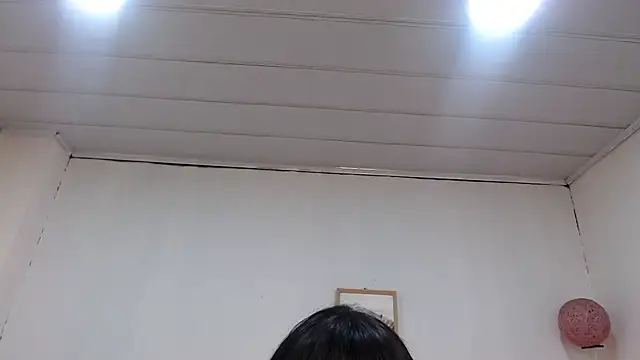 Snapshot of candy_lux_ chatting on July 7, 7:07 pm candy lux online show from July 7, 7:07 pm
