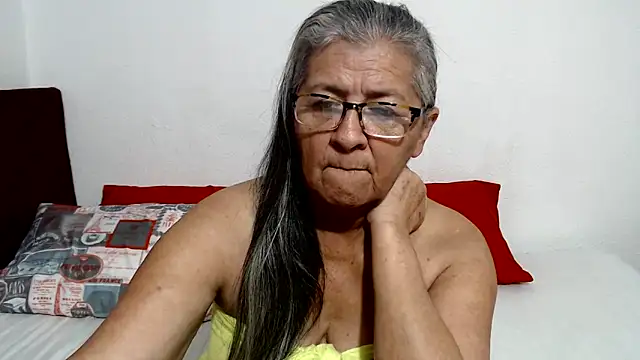 Snapshot of candy_mature_ chatting on May 31, 12:12 pm candy mature online show from May 31, 12:12 pm
