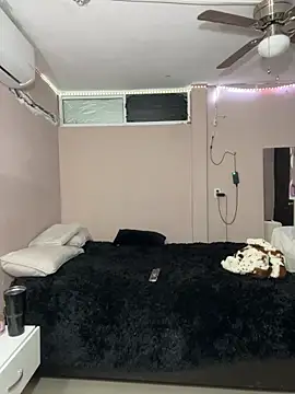 DarianaGuzz online show from January 24, 12:52 am