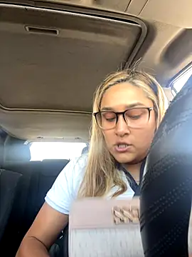 DarianaGuzz online show from October 21, 6:41 pm