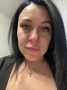 Snapshot of CuteNata chatting on March 2, 3:48 pm CuteNata online show from March 2, 3:48 pm