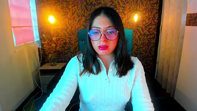 Snapshot of MiaWils_ chatting on February 25, 1:17 pm MiaWils online show from February 25, 1:17 pm