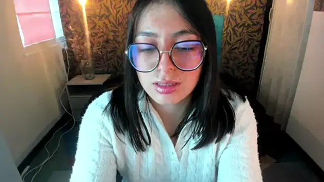 Snapshot of MiaWils_ chatting on February 25, 4:31 pm MiaWils online show from February 25, 4:31 pm