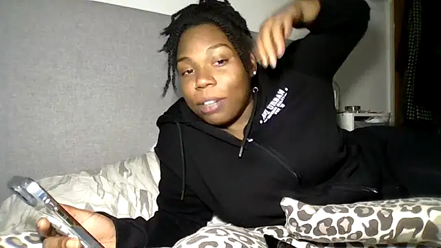 Snapshot of Bali_baddie_x chatting on February 6, 11:26 pm Bali baddie x online show from February 6, 11:26 pm