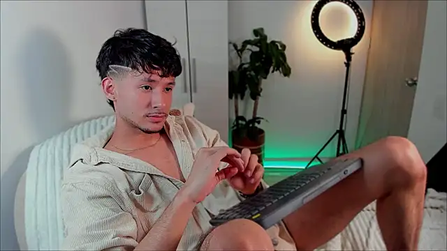 dimitri targaryen online show from January 6, 3:42 am