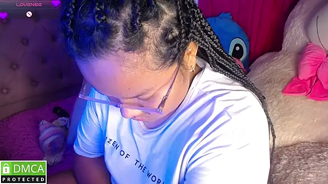 KittyHot20 online show from October 28, 11:07 pm