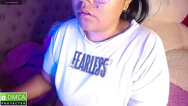 KittyHot20 online show from November 14, 7:12 pm