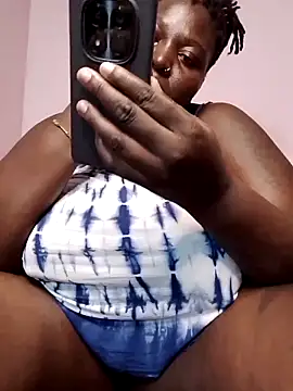 Snapshot of African_Bigass chatting on April 15, 11:50 am African Bigass online show from April 15, 11:50 am
