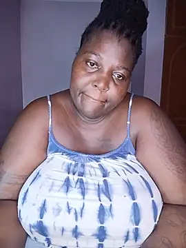 Snapshot of African_Bigass chatting on July 10, 9:01 am African Bigass online show from July 10, 9:01 am