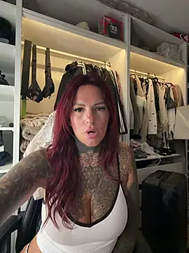 AileenInkOfficial online show from July 15, 10:31 am
