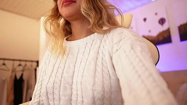 SaraParisi online show from January 2, 11:49 pm