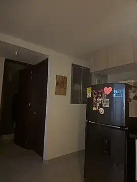 SaraParisi online show from December 4, 10:40 pm