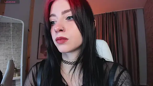 arielabradberry online show from December 27, 2:33 pm