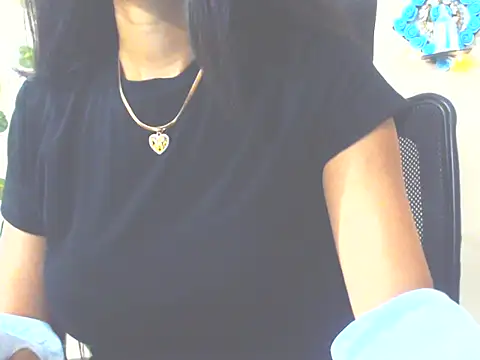Snapshot of emma_06@xh chatting on May 31, 10:33 am emma 06xh online show from May 31, 10:33 am
