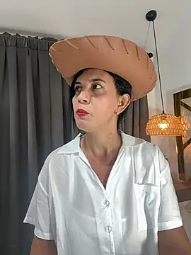 Angel Perv online show from May 29, 11:19 am